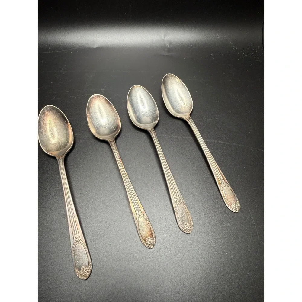 Vtg Rogers & Bro. Silverware Set Spoons Forks Elegant Floral‎ Design